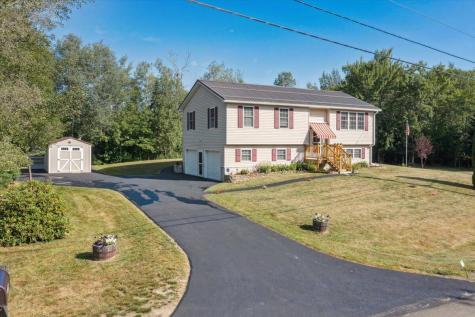 31 Jay's Way Hampden ME 04444