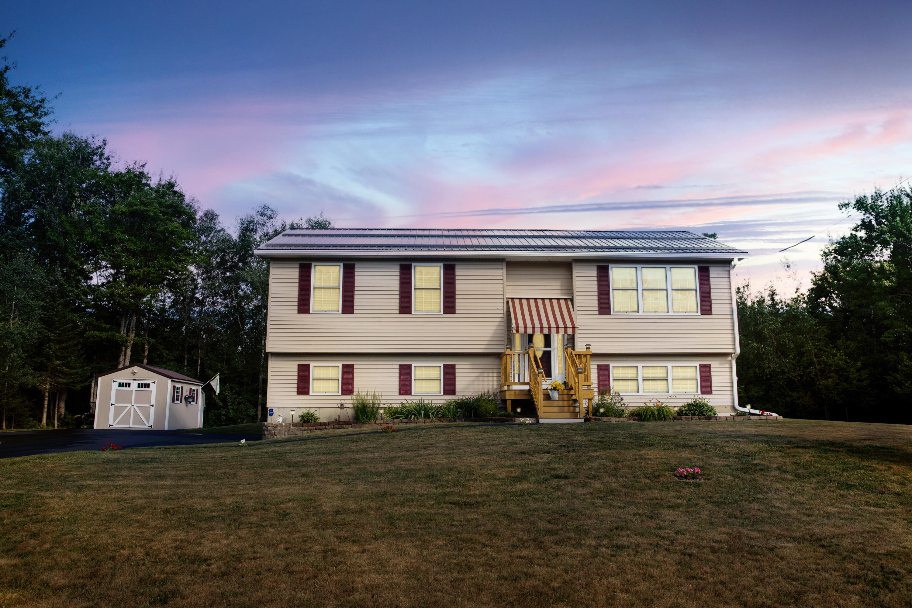 31 Jay's Way Hampden ME 04444