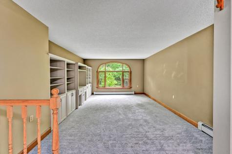 286 Pond Road Wayne ME 04284