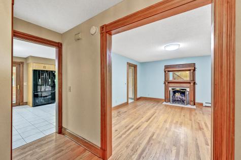 286 Pond Road Wayne ME 04284