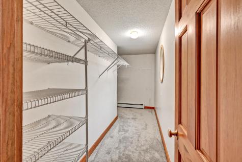 286 Pond Road Wayne ME 04284