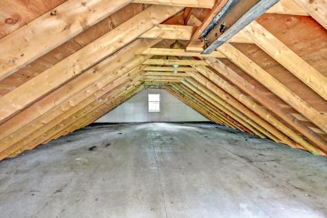 286 Pond Road Wayne ME 04284