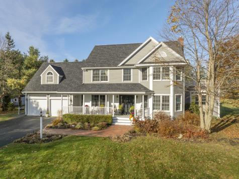 12 Clearwater Drive Scarborough ME 04074