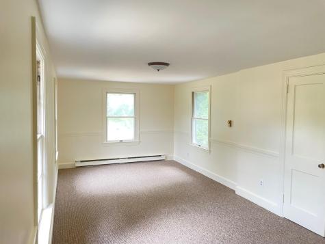 77 Middle Road Falmouth ME 04105
