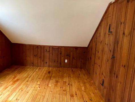 77 Middle Road Falmouth ME 04105