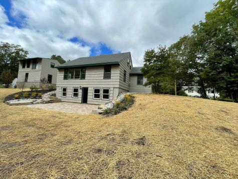 77 Middle Road Falmouth ME 04105