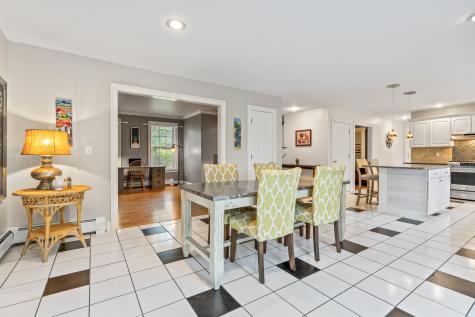 10 Thistleberry Lane York ME 03909