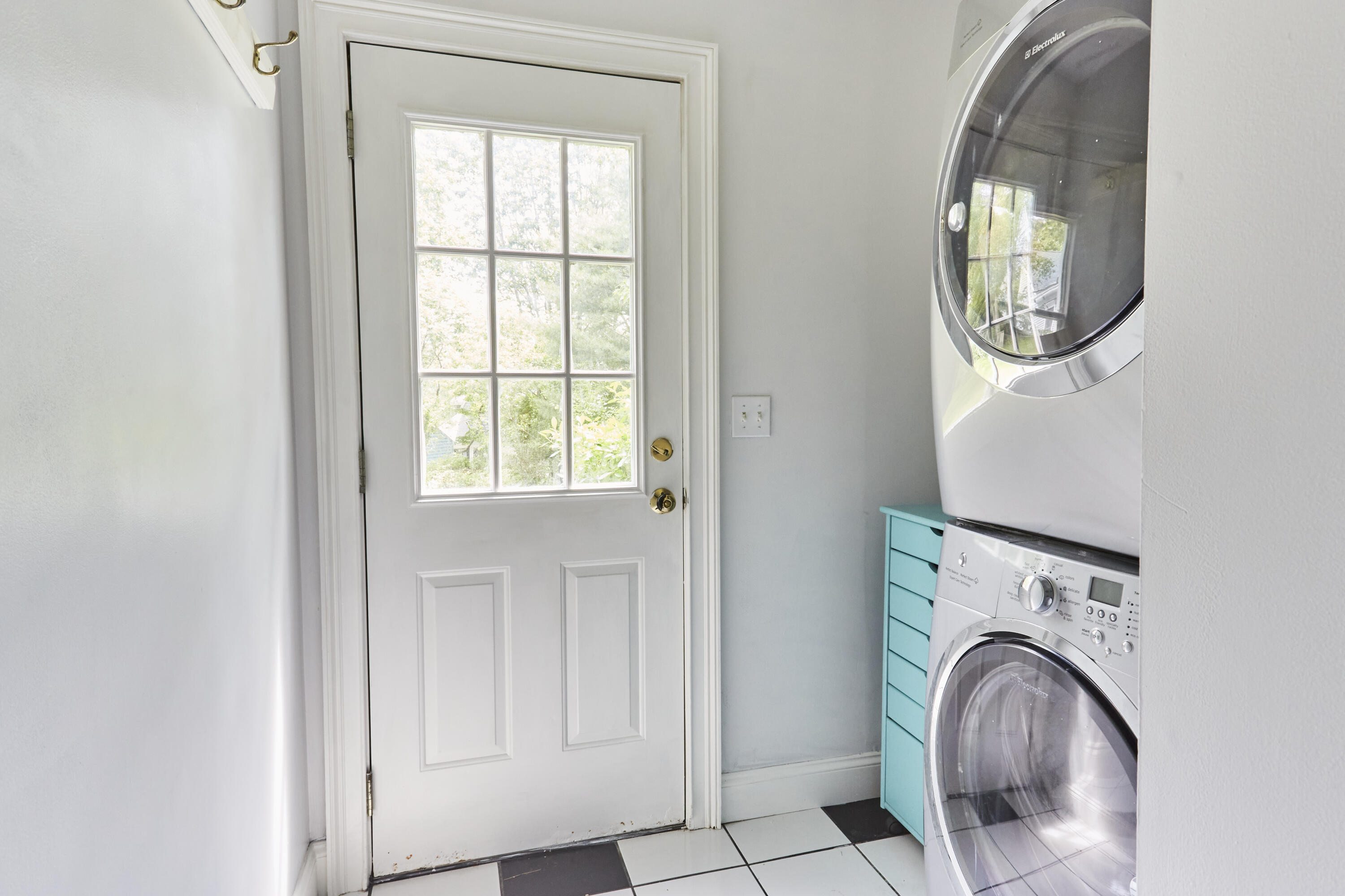 10 Thistleberry Lane York ME 03909