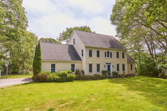 10 Thistleberry Lane York ME 03909