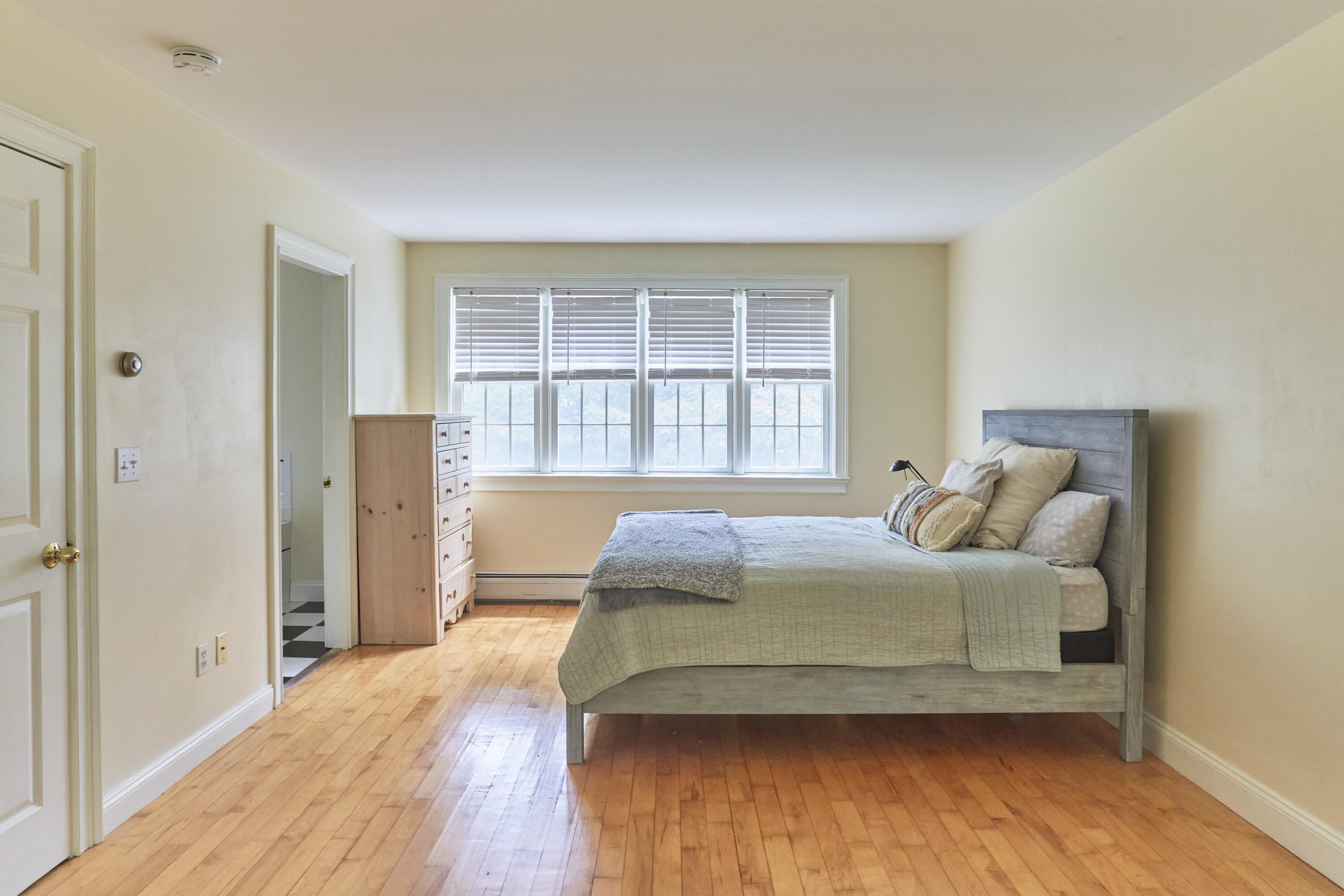 10 Thistleberry Lane York ME 03909