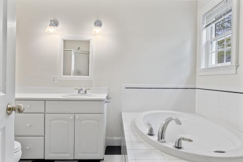 10 Thistleberry Lane York ME 03909