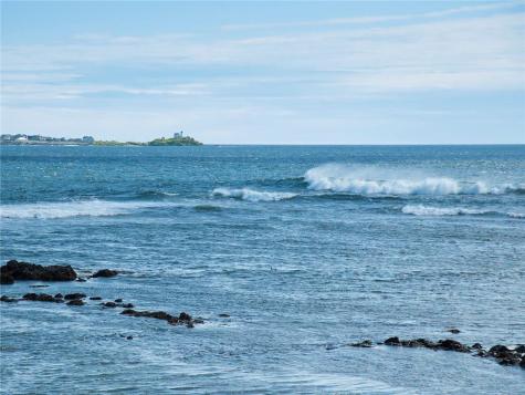 10 Thistleberry Lane York ME 03909