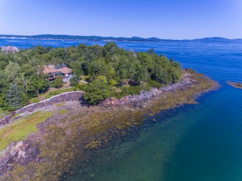 5 Penobscot Lane Owls Head ME 04854