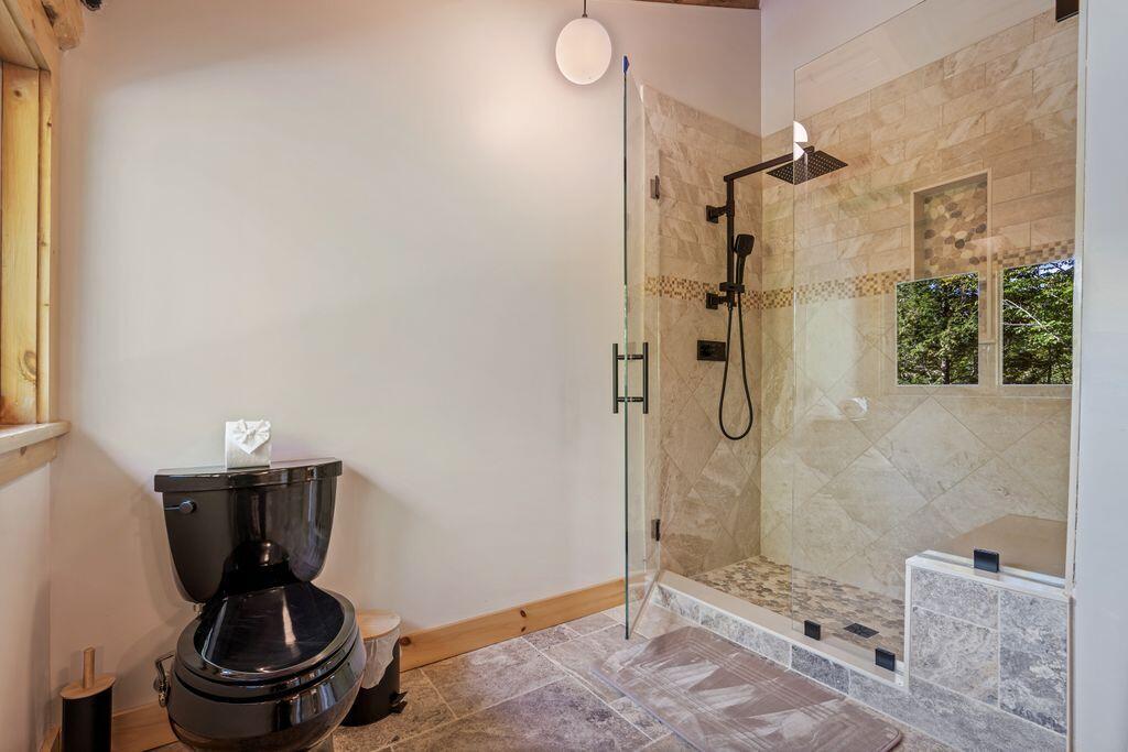 366 Glades View Avenue Newry ME 04261