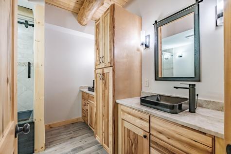 366 Glades View Avenue Newry ME 04261