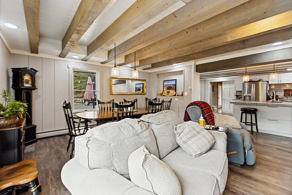 53 Turner Drive Monmouth ME 04265