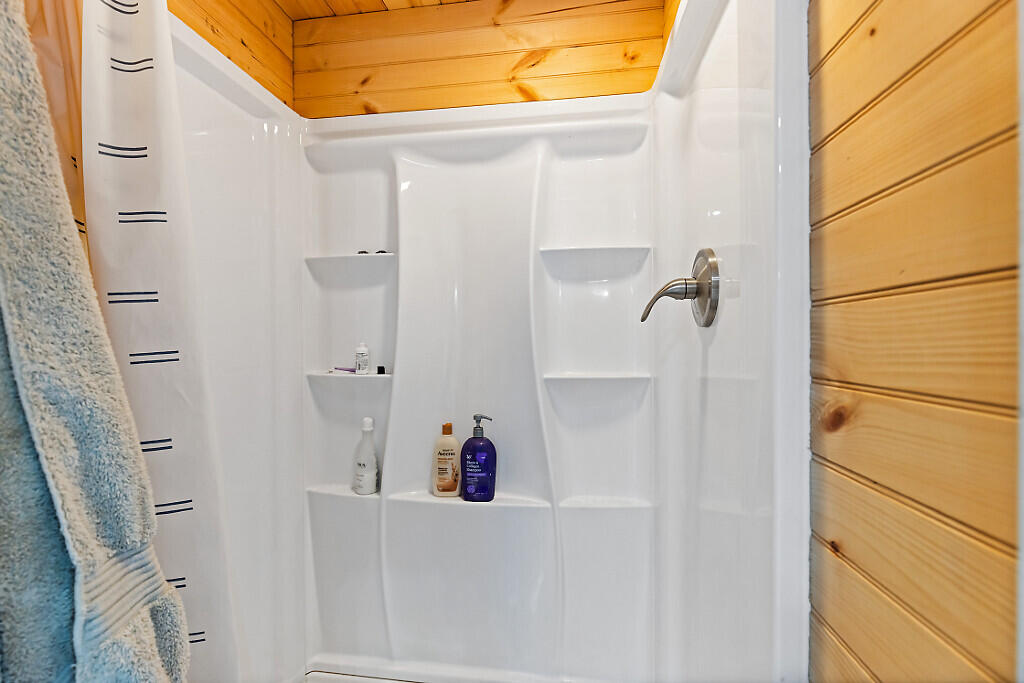 53 Turner Drive Monmouth ME 04265