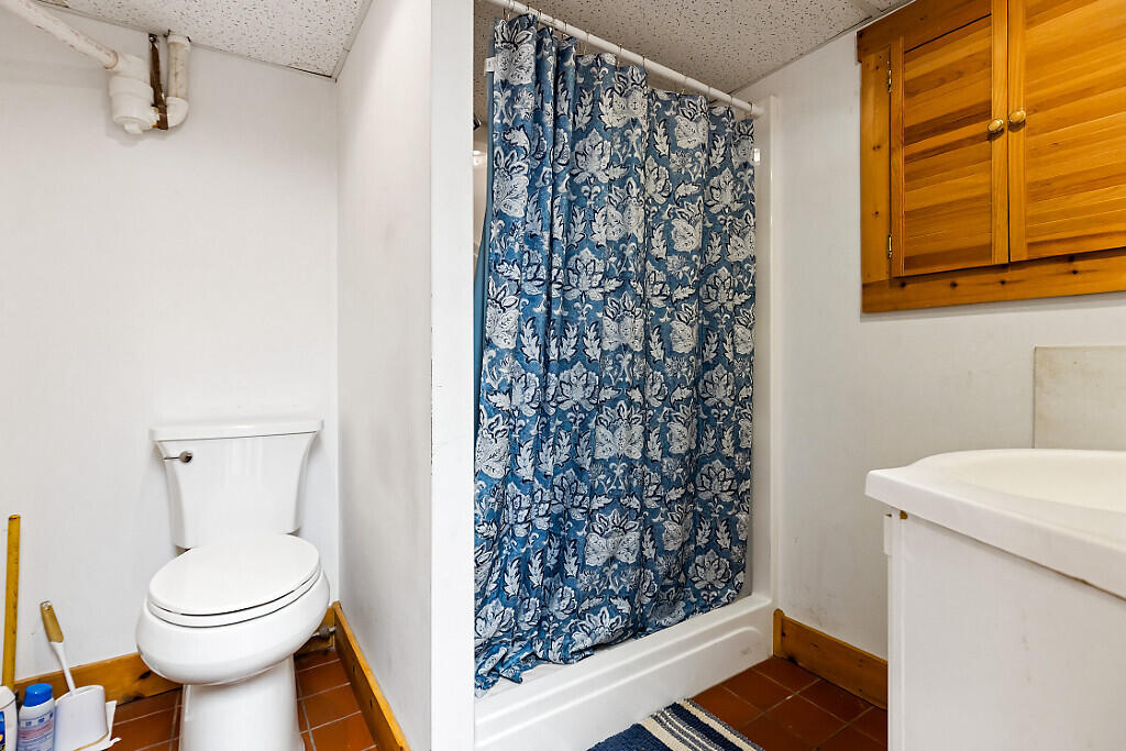 53 Turner Drive Monmouth ME 04265