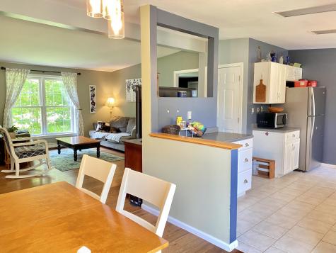 10 Vickery Road Auburn ME 04210