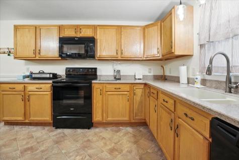 24 Clifford Street Mechanic Falls ME 04256