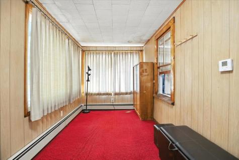 24 Clifford Street Mechanic Falls ME 04256