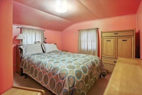 24 Clifford Street Mechanic Falls ME 04256