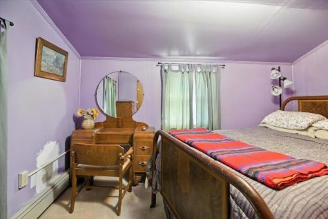 24 Clifford Street Mechanic Falls ME 04256