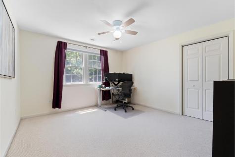 20 Sparrow Lane York ME 03909