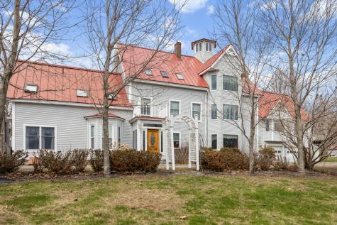 329 Main Road Bradford ME 04410