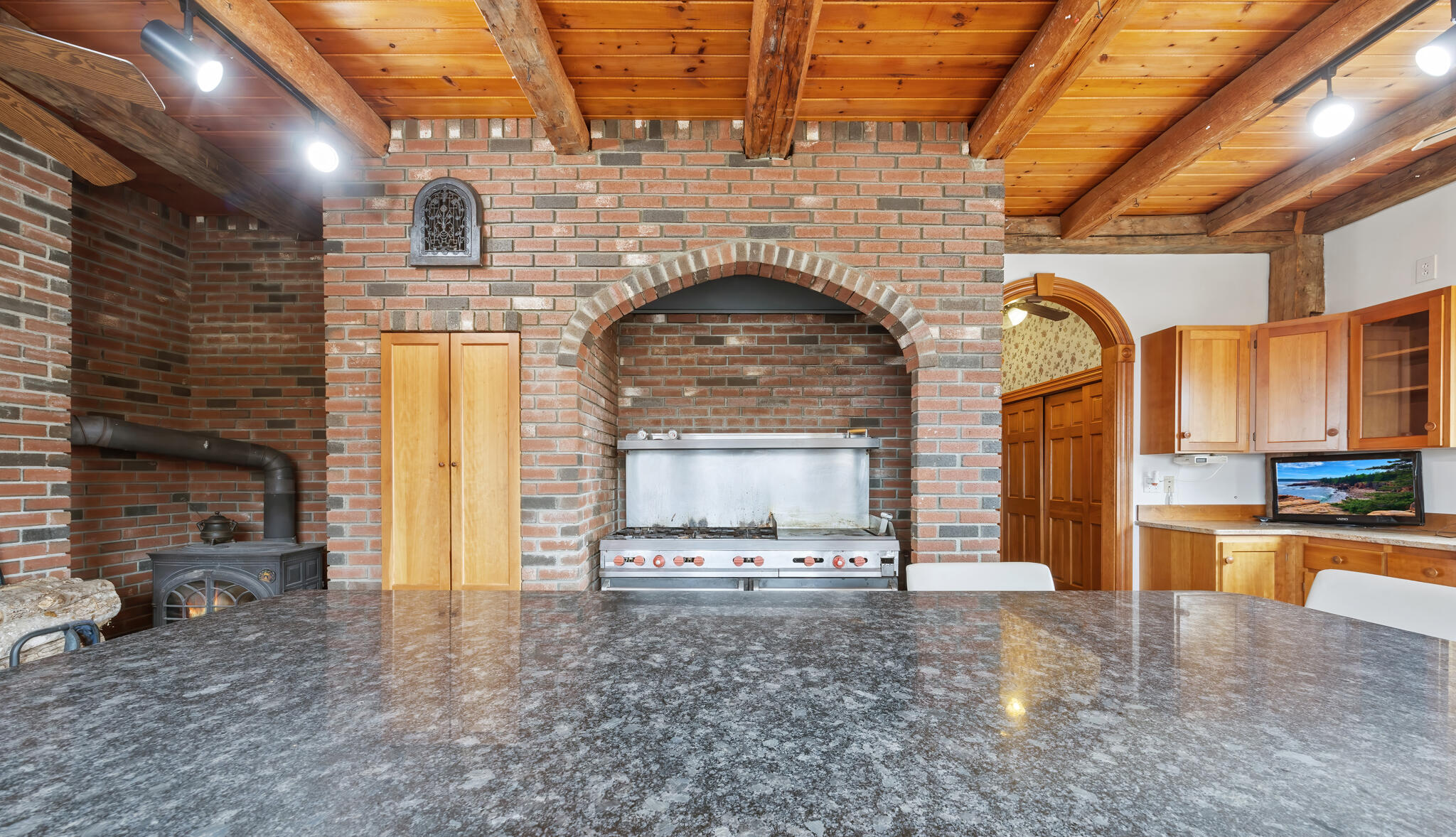 329 Main Road Bradford ME 04410