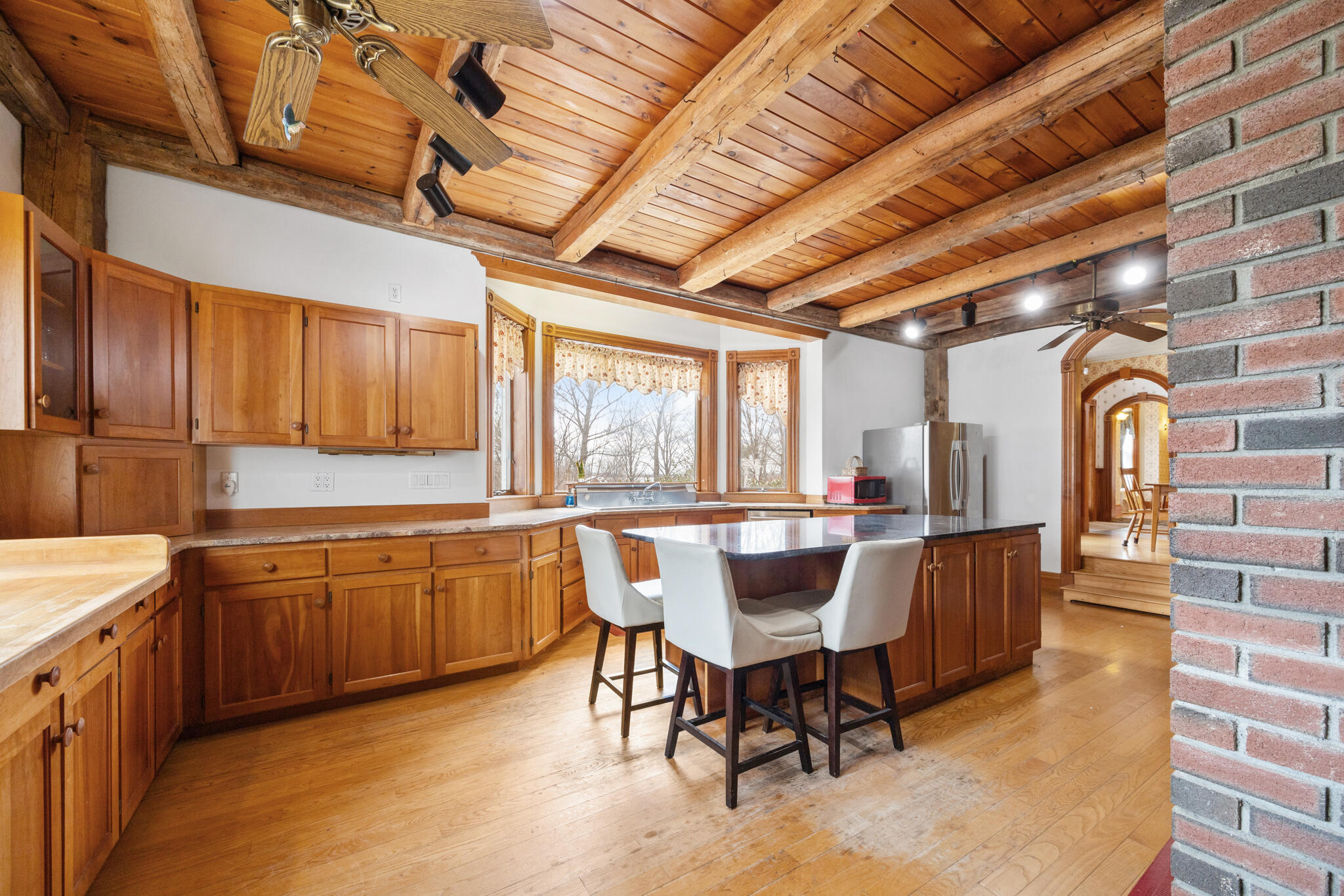 329 Main Road Bradford ME 04410