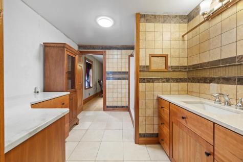 329 Main Road Bradford ME 04410