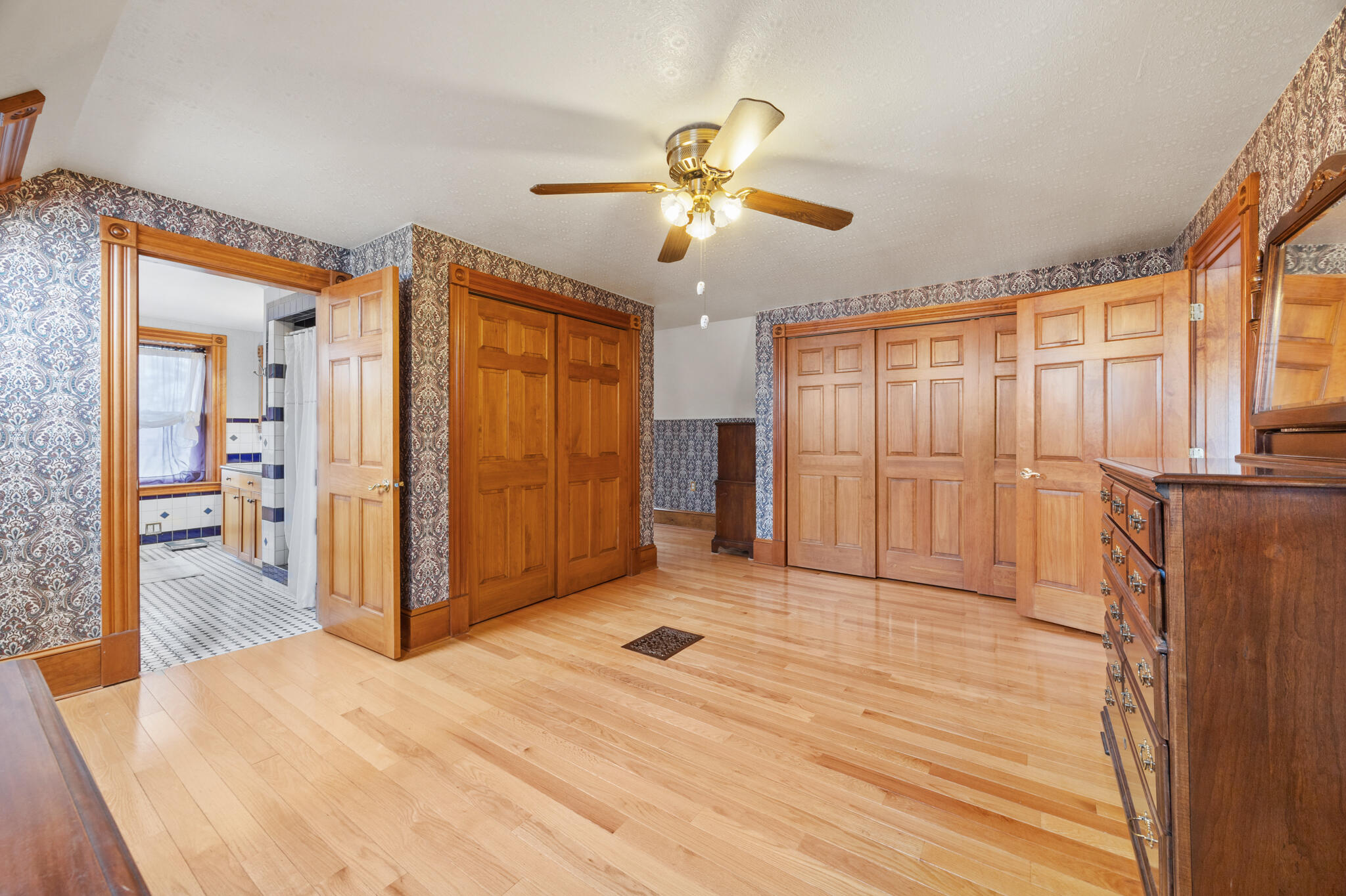 329 Main Road Bradford ME 04410