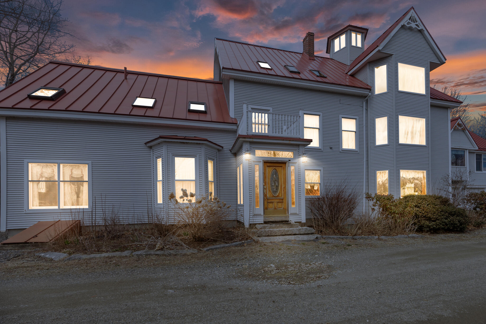 329 Main Road Bradford ME 04410