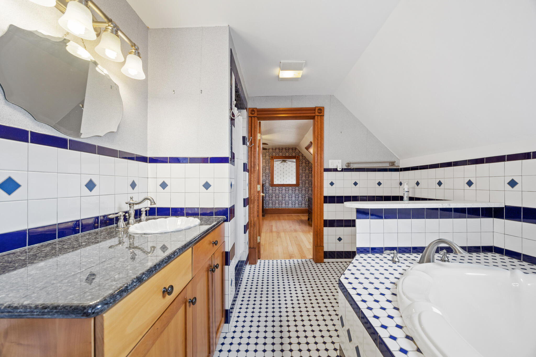 329 Main Road Bradford ME 04410