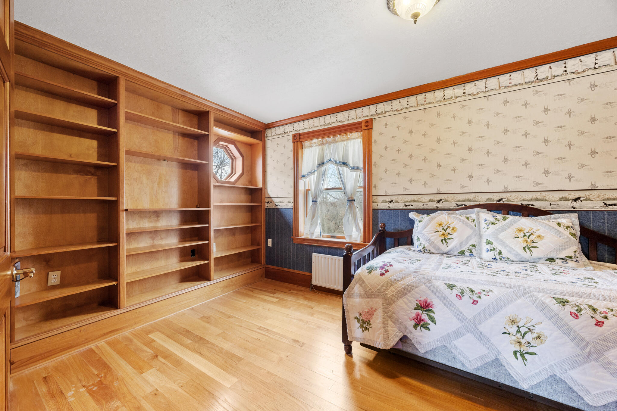 329 Main Road Bradford ME 04410