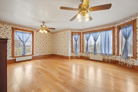 329 Main Road Bradford ME 04410