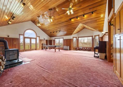 329 Main Road Bradford ME 04410