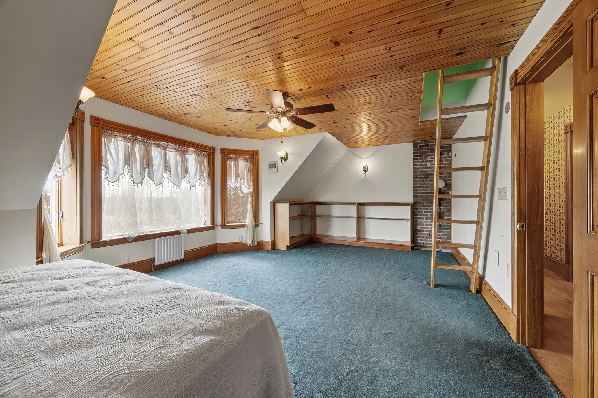 329 Main Road Bradford ME 04410