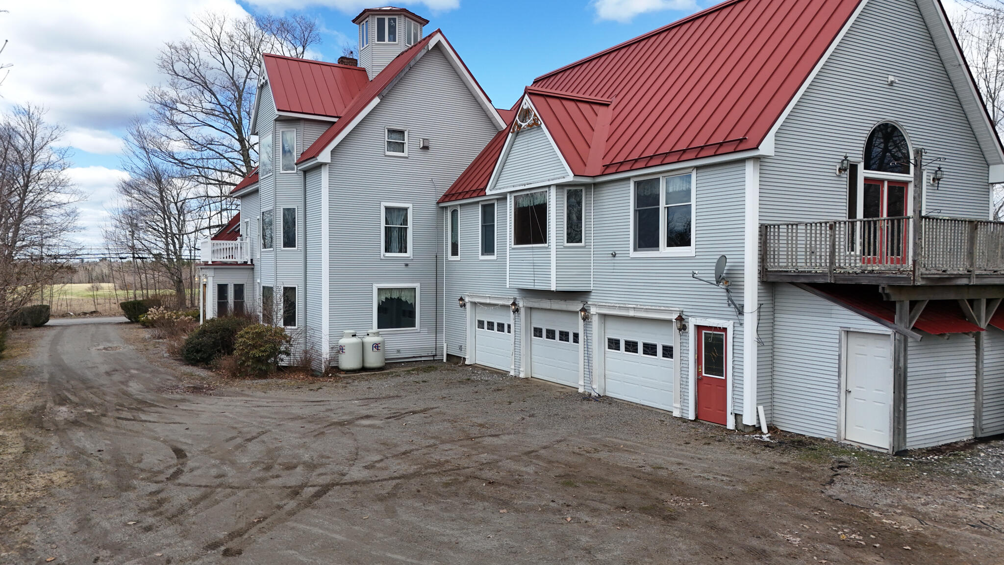 329 Main Road Bradford ME 04410