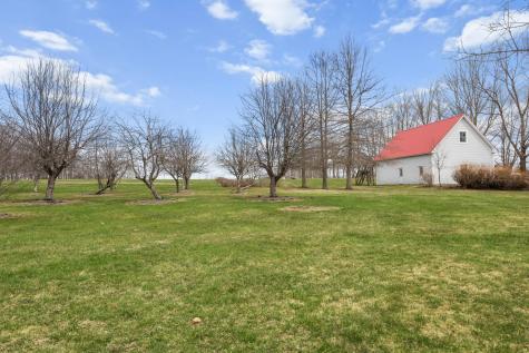 329 Main Road Bradford ME 04410