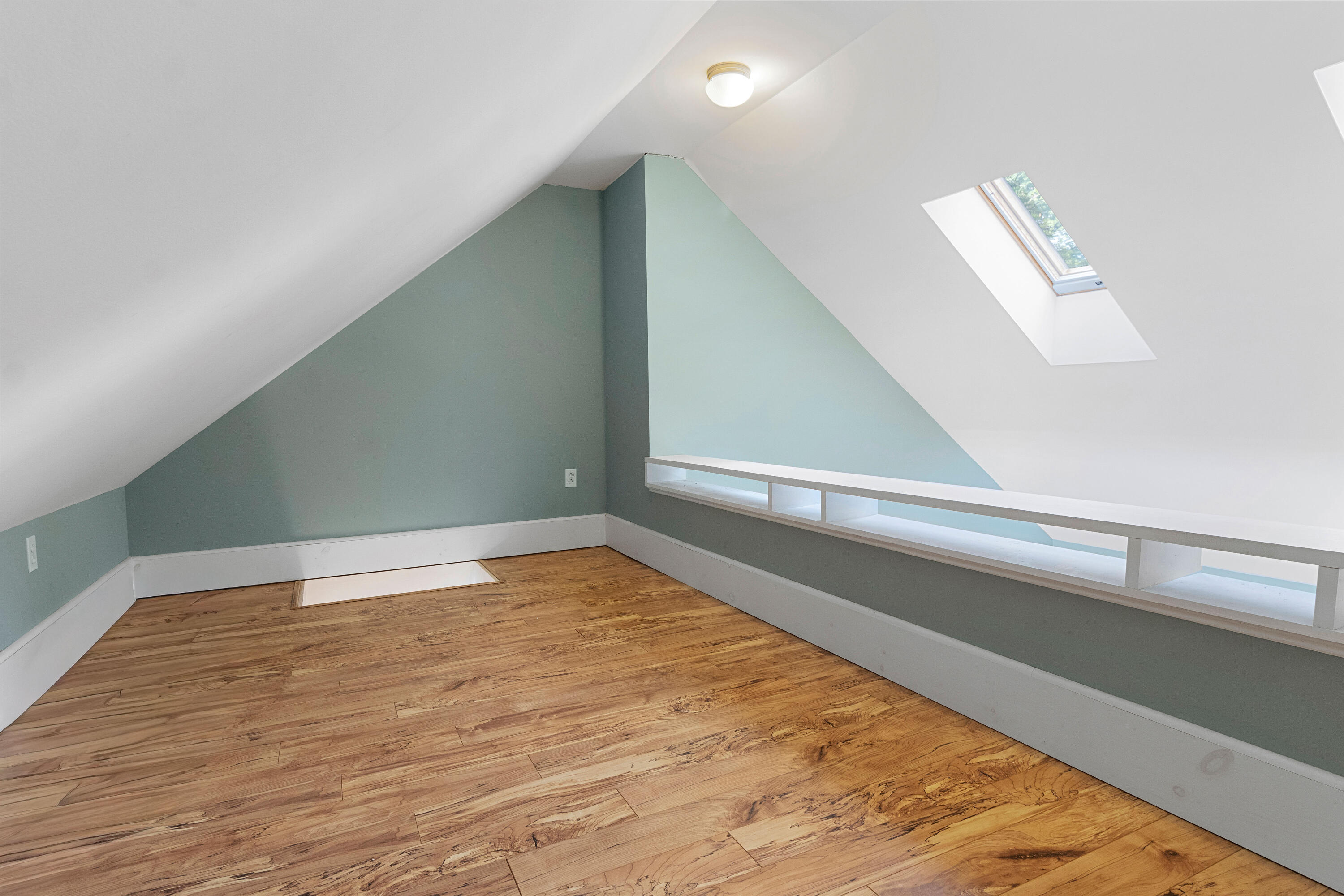 4 Leach Street Searsport ME 04974