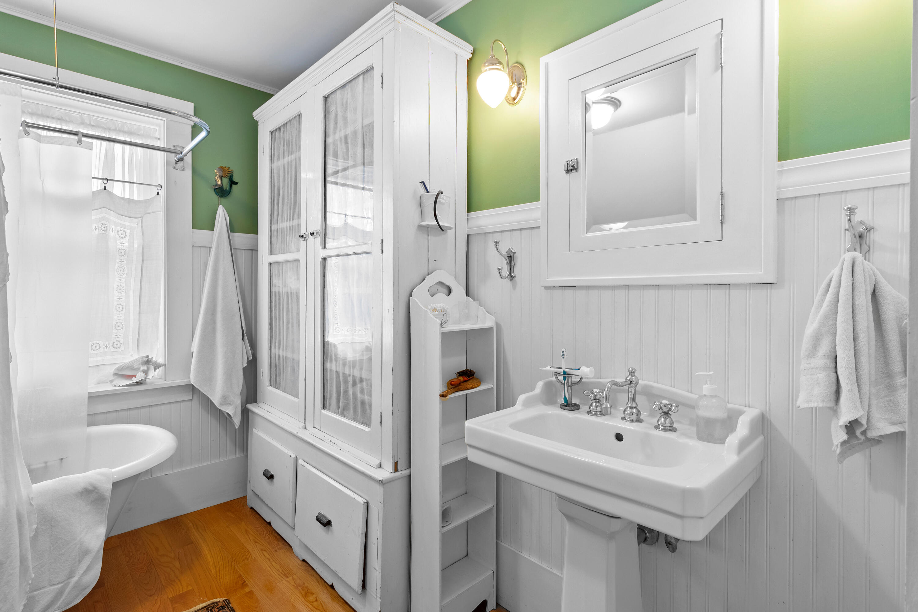 4 Leach Street Searsport ME 04974