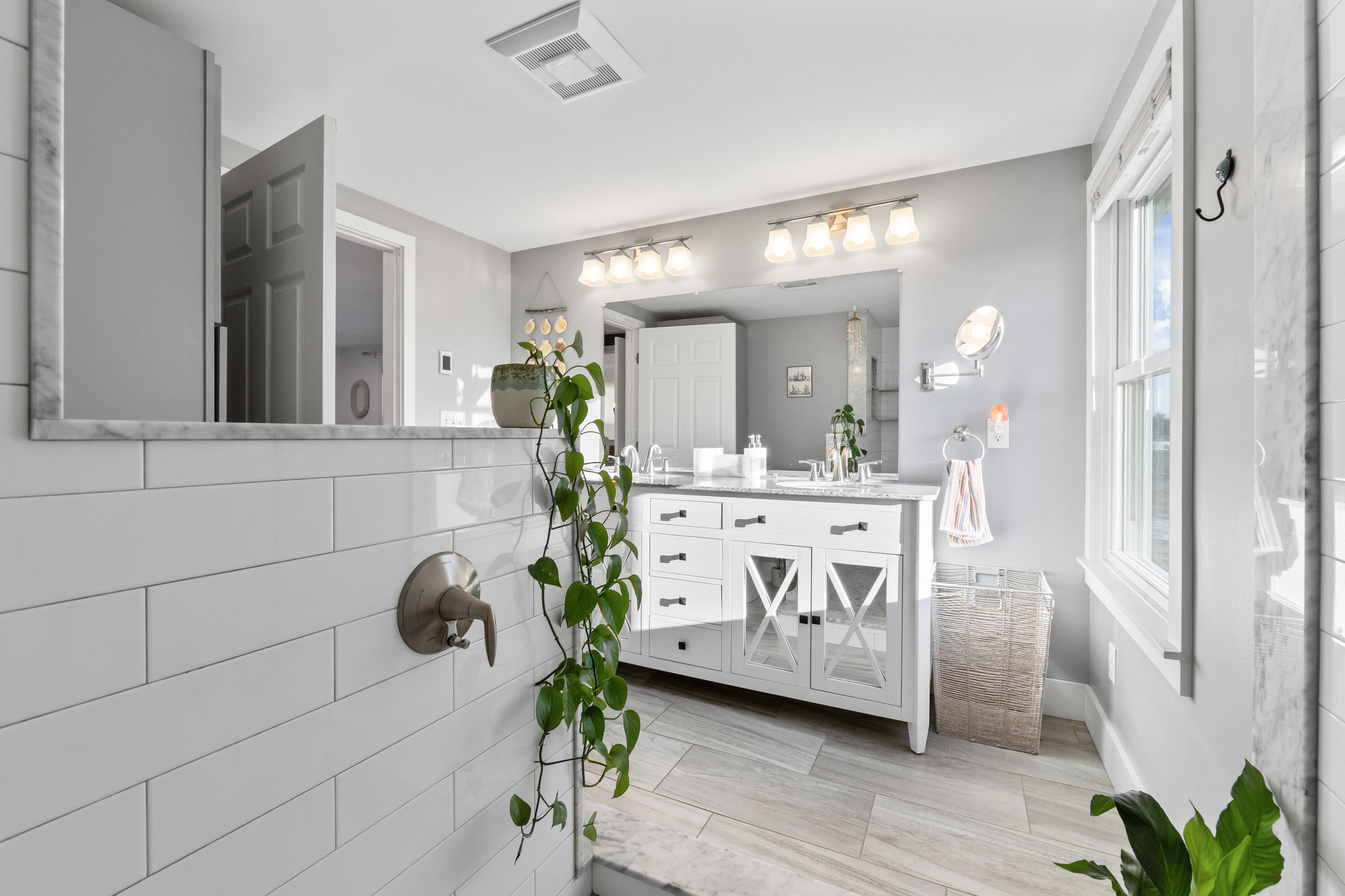 6 Apple Lane Standish ME 04084