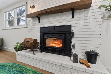 6 Apple Lane Standish ME 04084