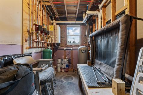 6 Apple Lane Standish ME 04084