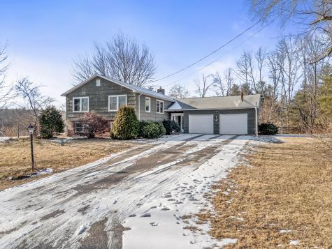 6 Apple Lane Standish ME 04084