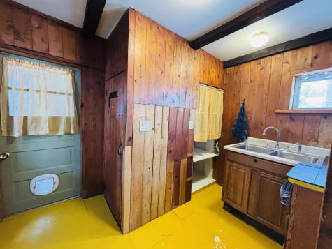 41 Dean Street Winterport ME 04496