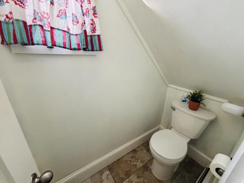 41 Dean Street Winterport ME 04496