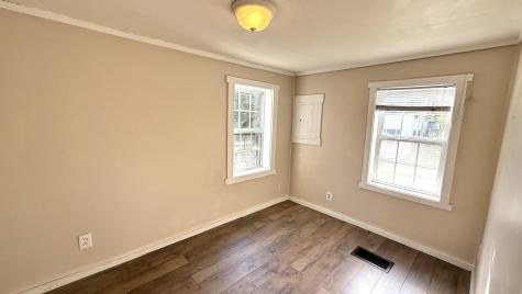 9 Lancaster Avenue Guilford ME 04443